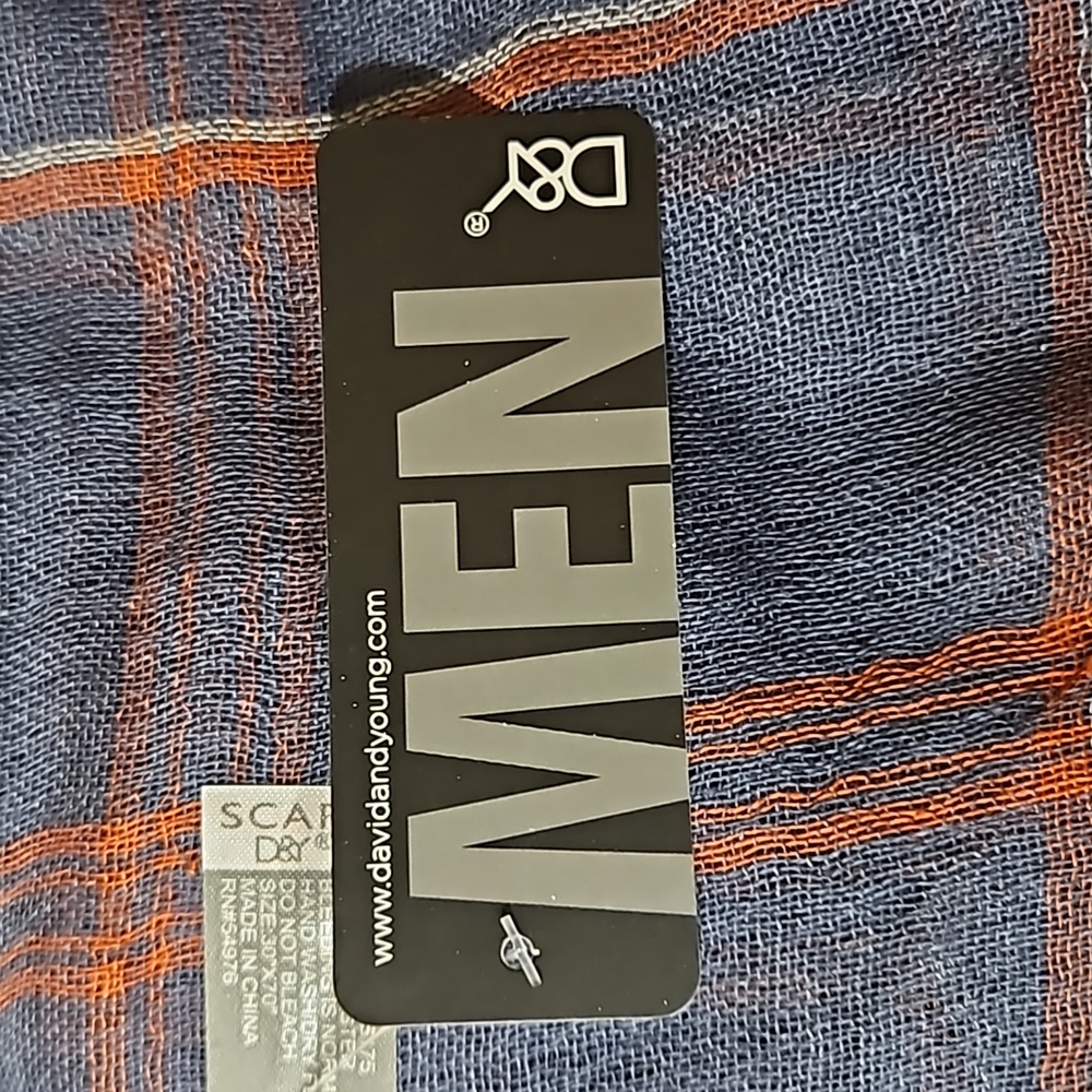 David and Young 🆕️ Men's Plaid Scarf OS - Picture 4 of 5